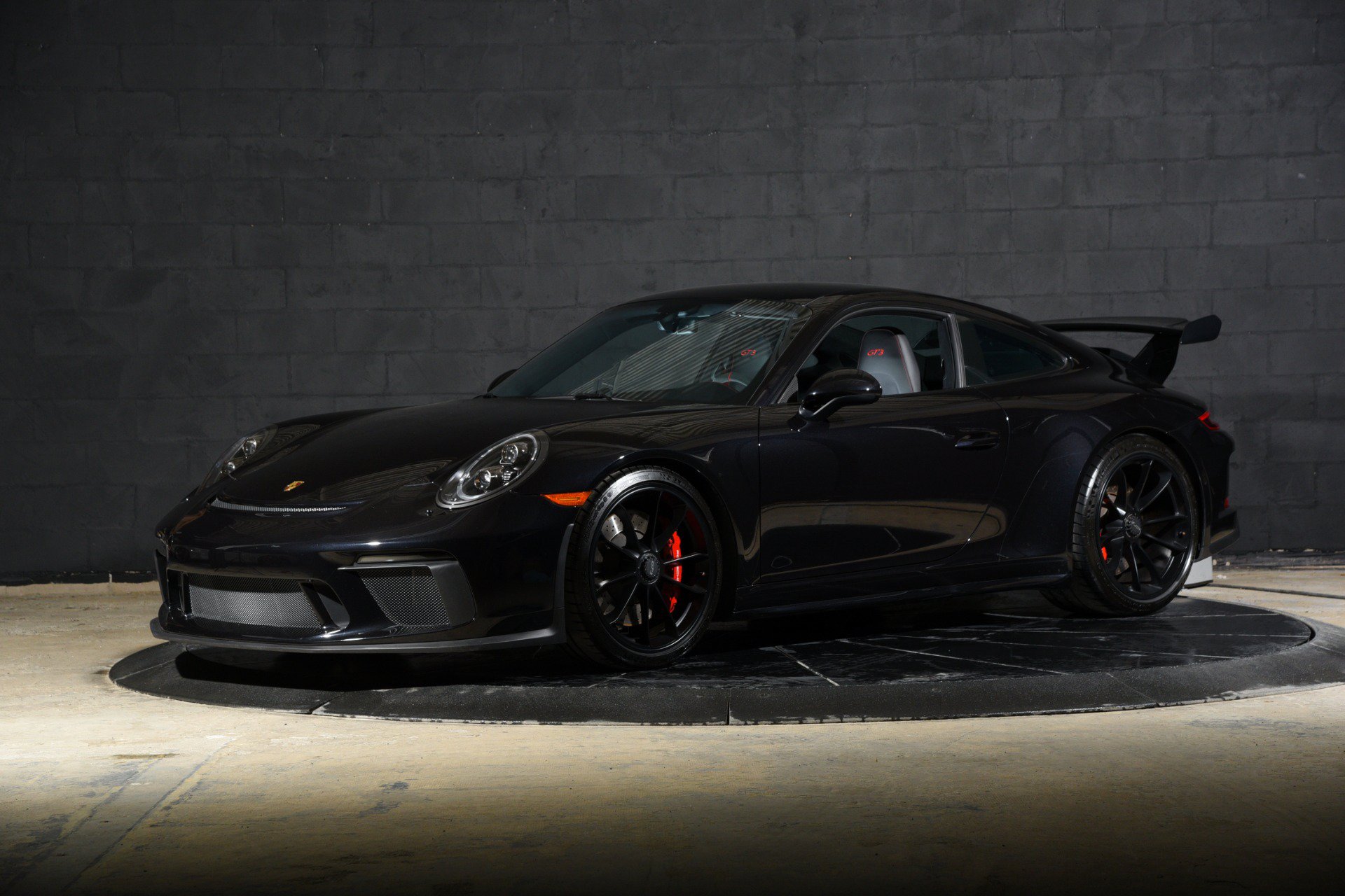 Used 2019 Porsche 911 GT3 RWD image 9