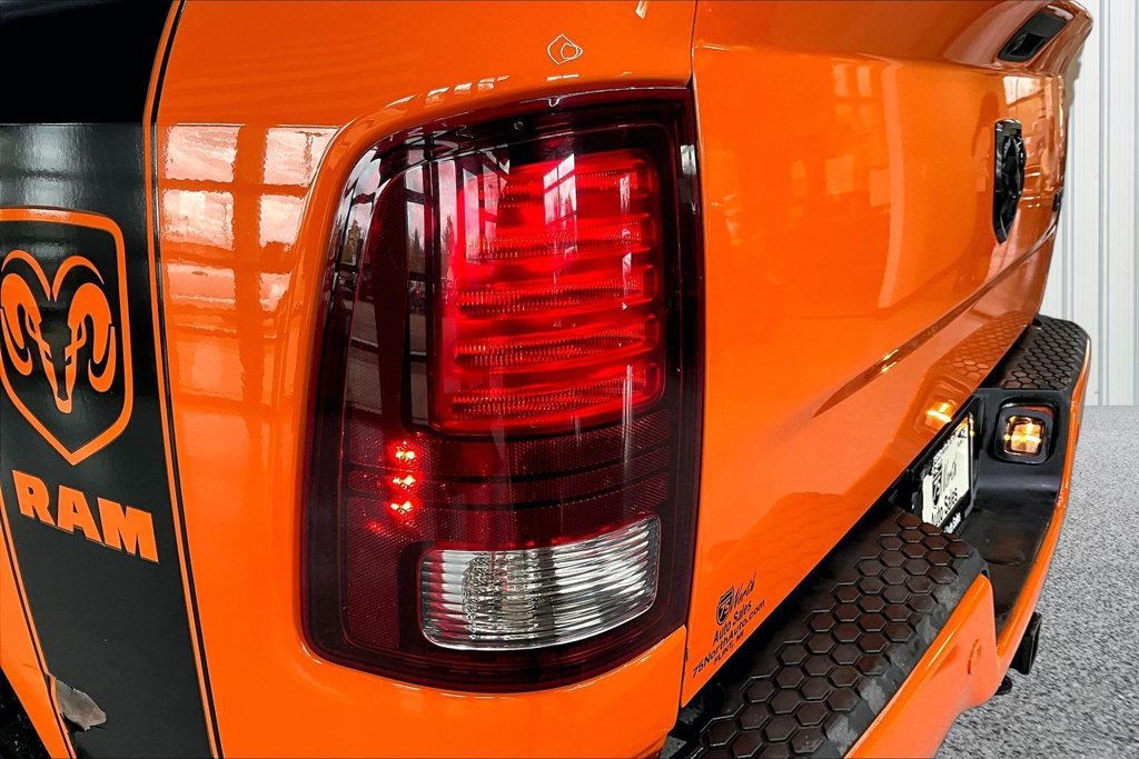 Used 2017 RAM 1500 Sport w/ Ignition Orange Sport Package AWD/4WD image 21