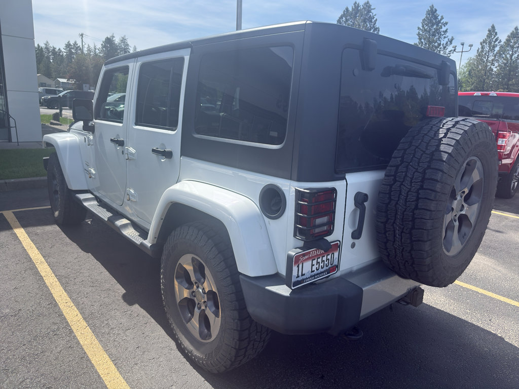 Used 2016 Jeep Wrangler Unlimited Sahara w/ Connectivity Group AWD/4WD image 7