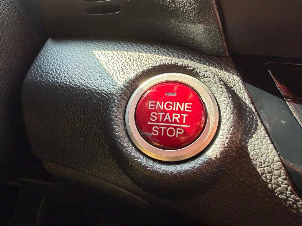 Used 2017 Honda Accord EX image 33