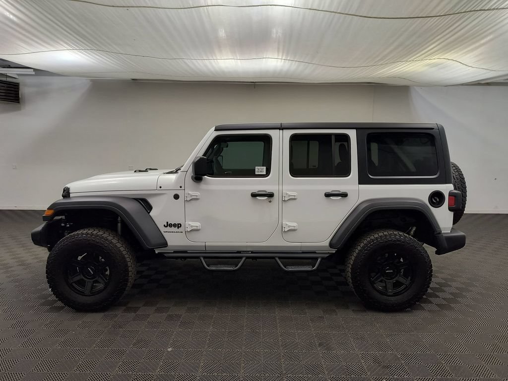 Used 2026 Jeep Wrangler Unlimited Sport AWD/4WD image 2
