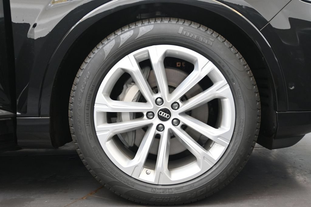 New 2026 Audi Q7 Premium Plus AWD/4WD image 10