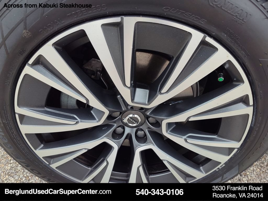 Used 2021 Volvo XC90 T6 Momentum w/ Advanced Package AWD/4WD image 11