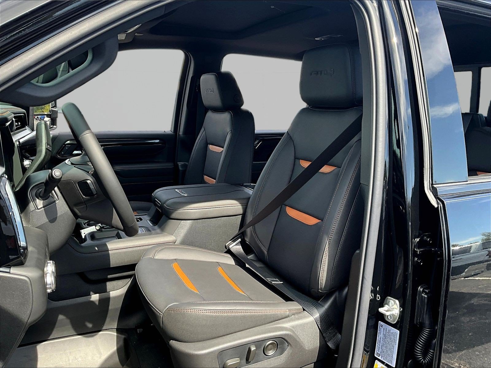 New 2026 GMC Sierra 3500 AT4 w/ AT4 Premium Plus Package AWD/4WD image 17