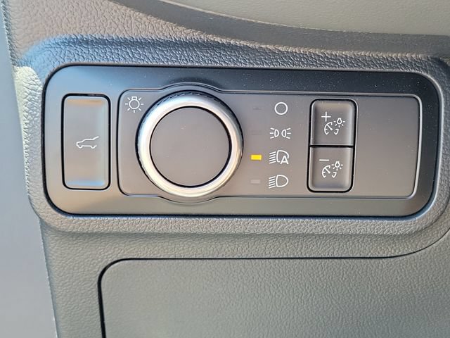 Used 2026 Ford Explorer Active RWD image 14