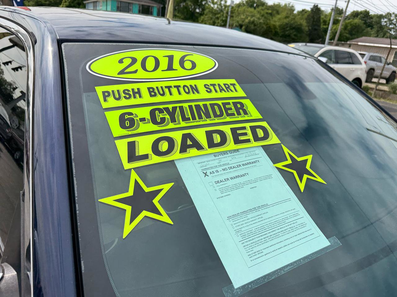 Used 2016 Chrysler 300 Limited RWD image 2