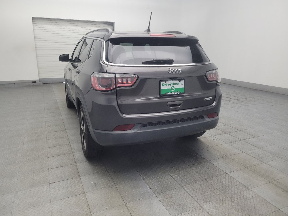 Used 2017 Jeep Compass Latitude w/ Popular Equipment Group FWD image 5