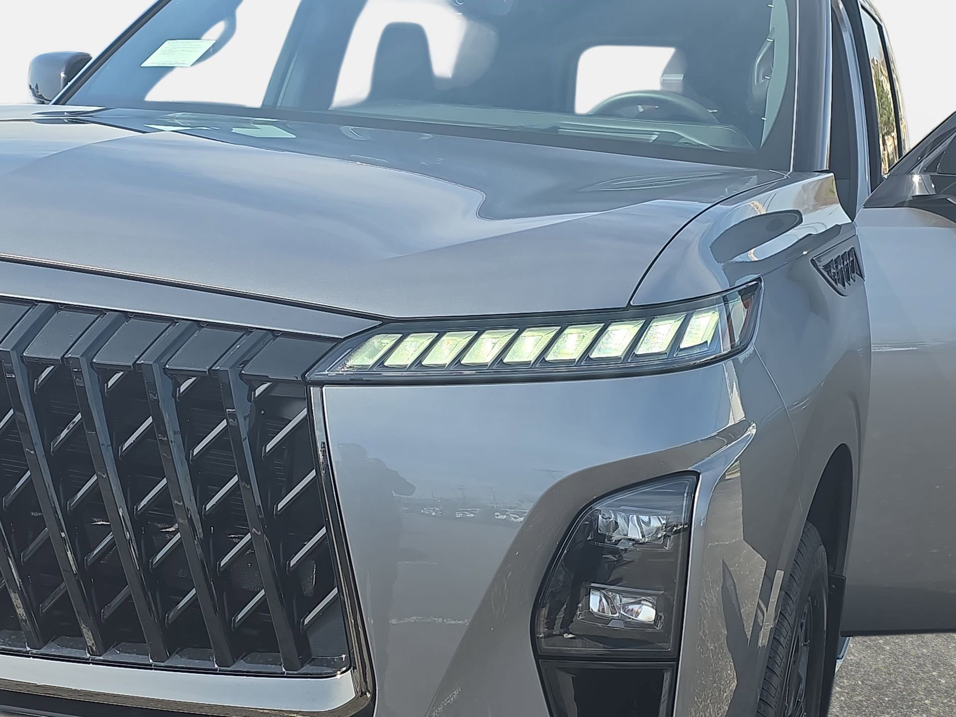 New 2026 INFINITI QX80 4WD w/ Sport Exterior Package image 30