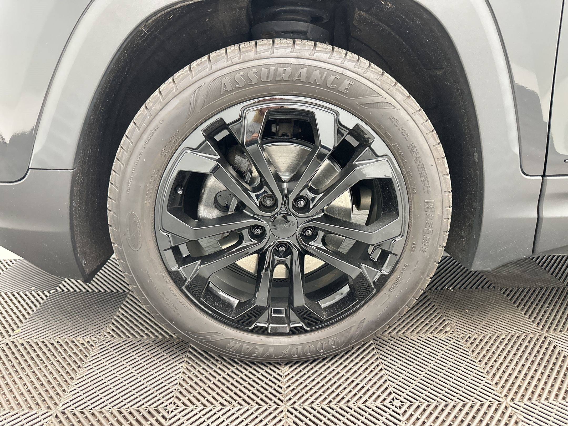 Certified 2019 GMC Terrain SLT w/ Preferred Package AWD/4WD image 11