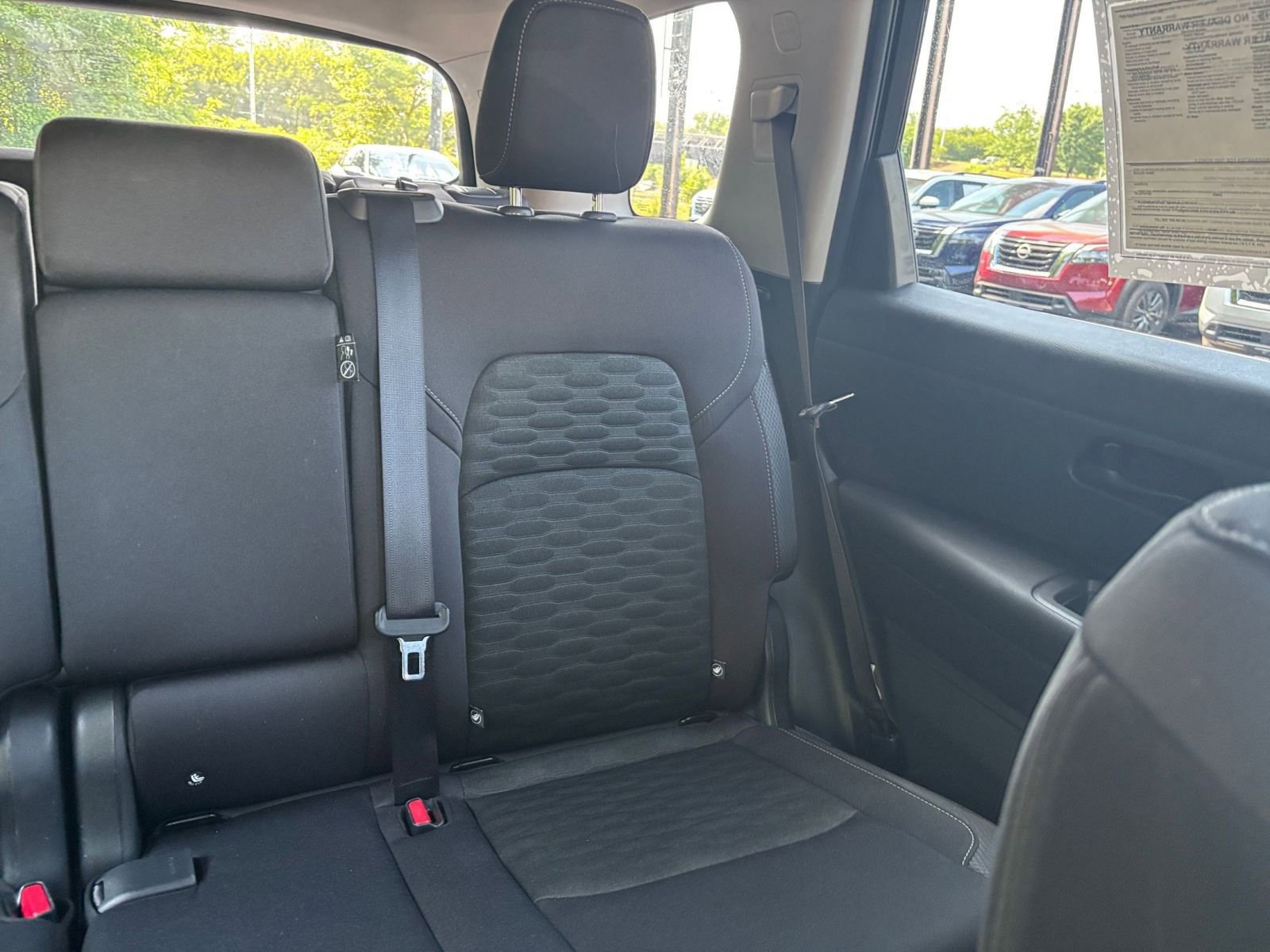 Used 2025 Nissan Pathfinder SV FWD image 39
