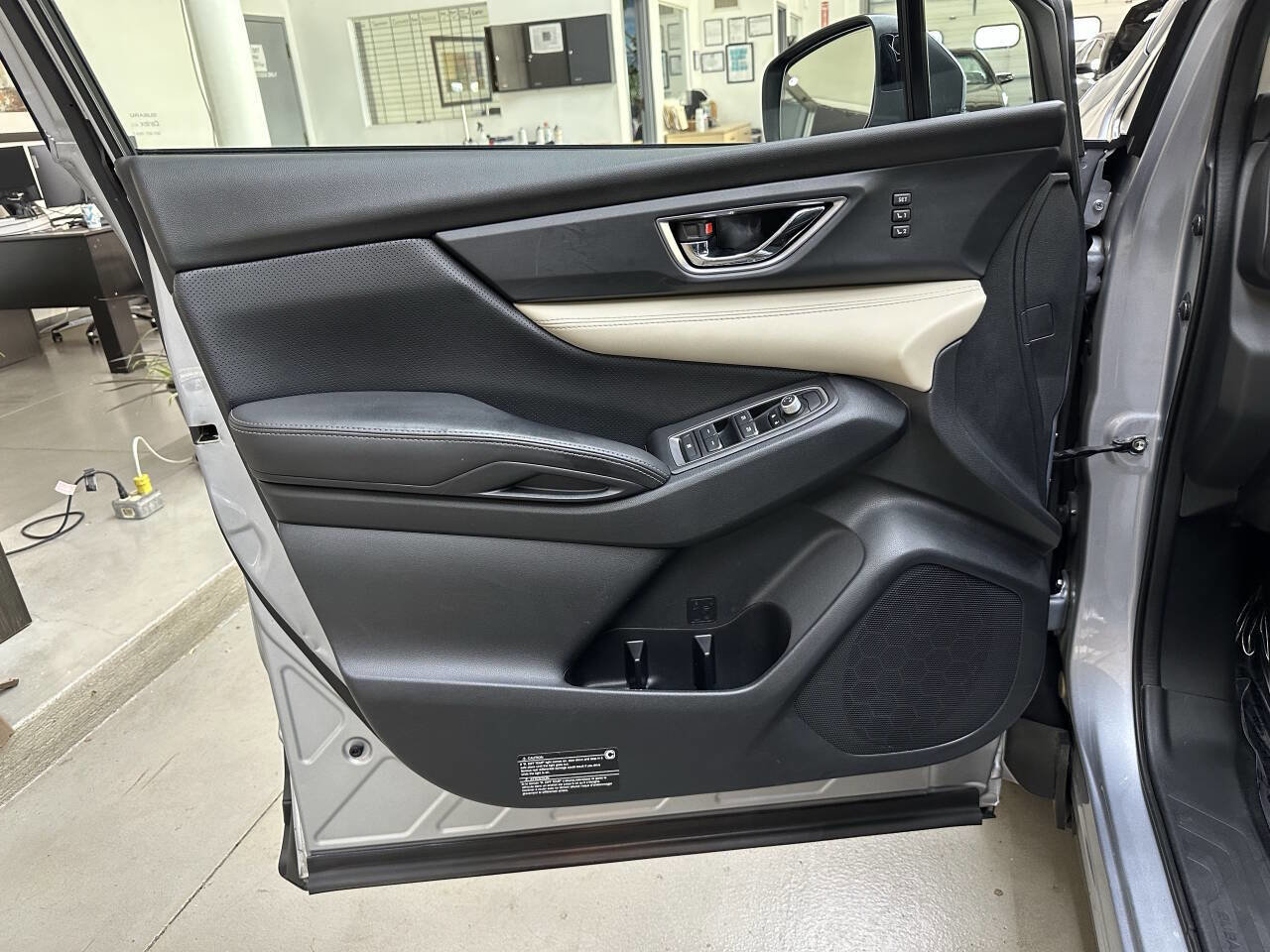 Used 2019 Subaru Ascent Limited w/ Popular Package #2 AWD/4WD image 11