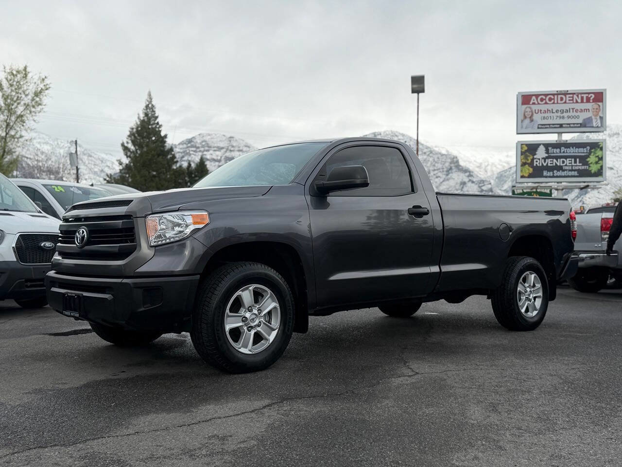 Used 2015 Toyota Tundra SR image 1