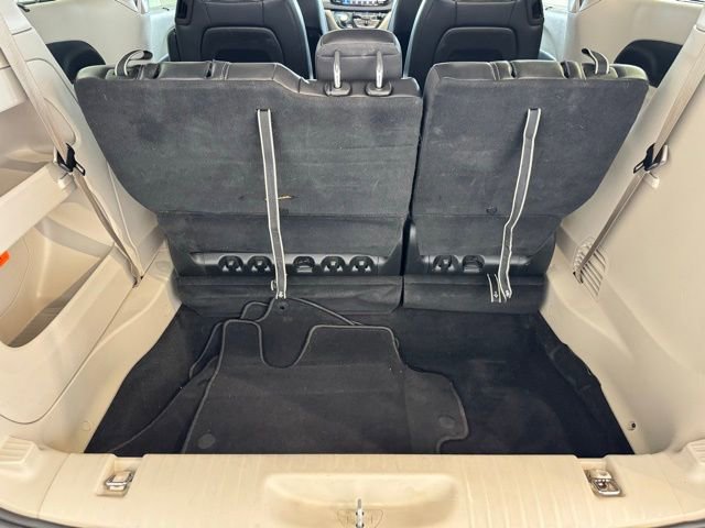 Used 2022 Chrysler Pacifica Touring-L FWD image 38