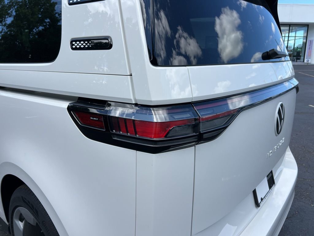 New 2025 Volkswagen ID. Buzz Pro S image 12
