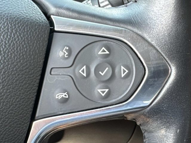 Used 2019 Chevrolet Traverse Premier w/ Driver Confidence II Package FWD image 33