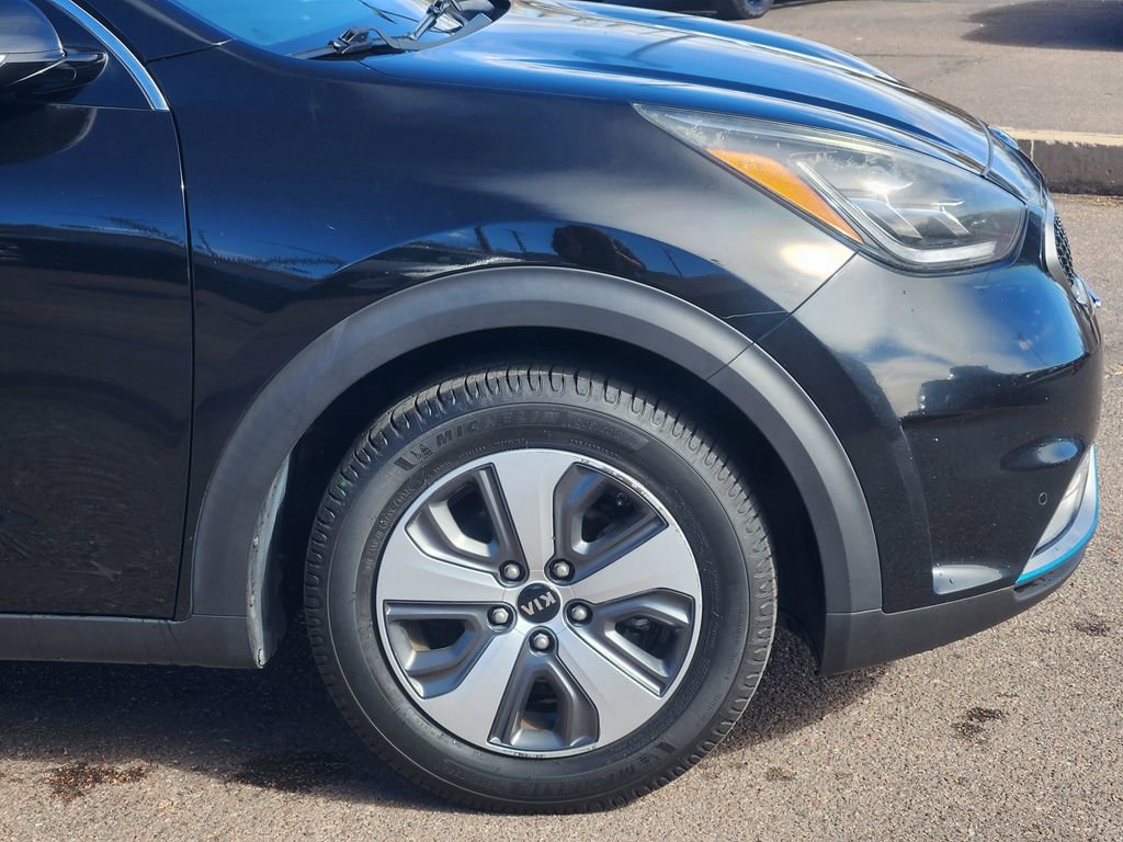 Used 2018 Kia Niro EX Premium image 29