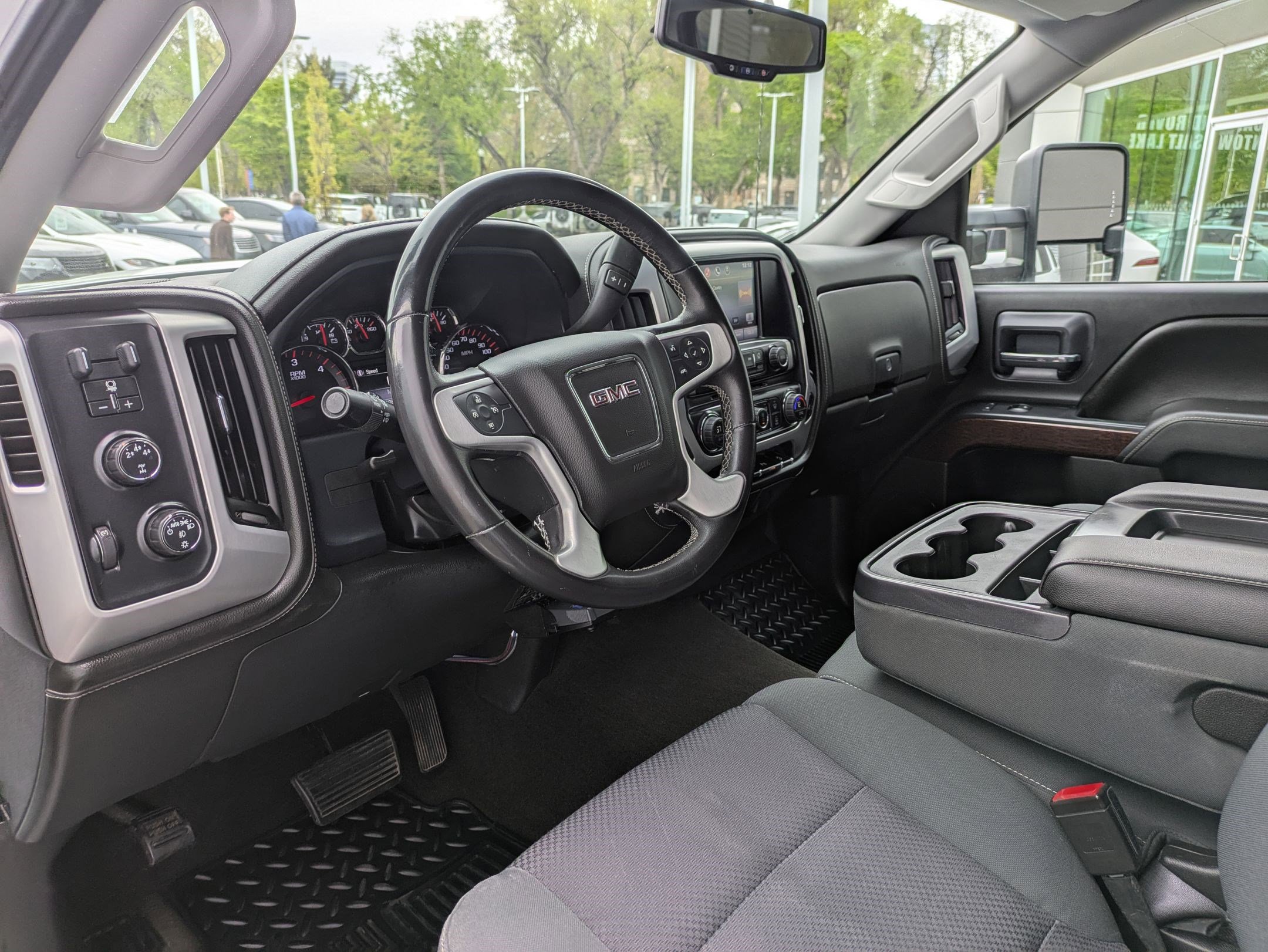 Used 2015 GMC Sierra 3500 SLE w/ SLE Preferred Package image 14