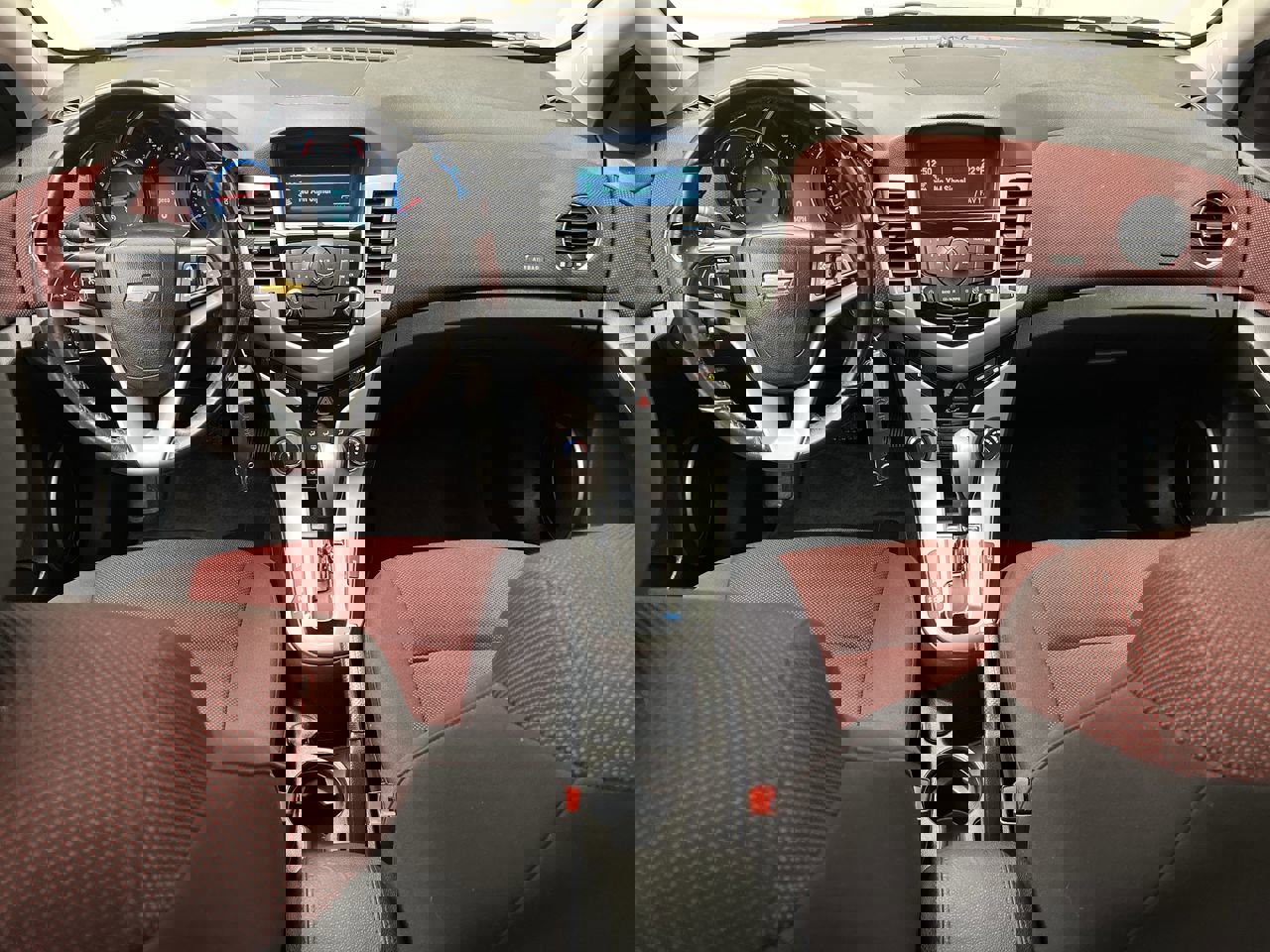 Used 2012 Chevrolet Cruze LT w/ All-Star Edition FWD image 4