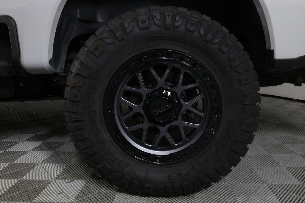 Used 2025 Ford F250 Platinum AWD/4WD image 47