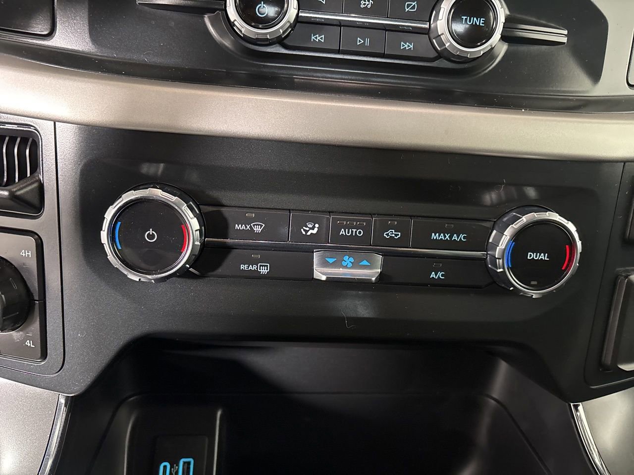 Used 2022 Ford F150 XLT w/ Equipment Group 301A Mid image 17