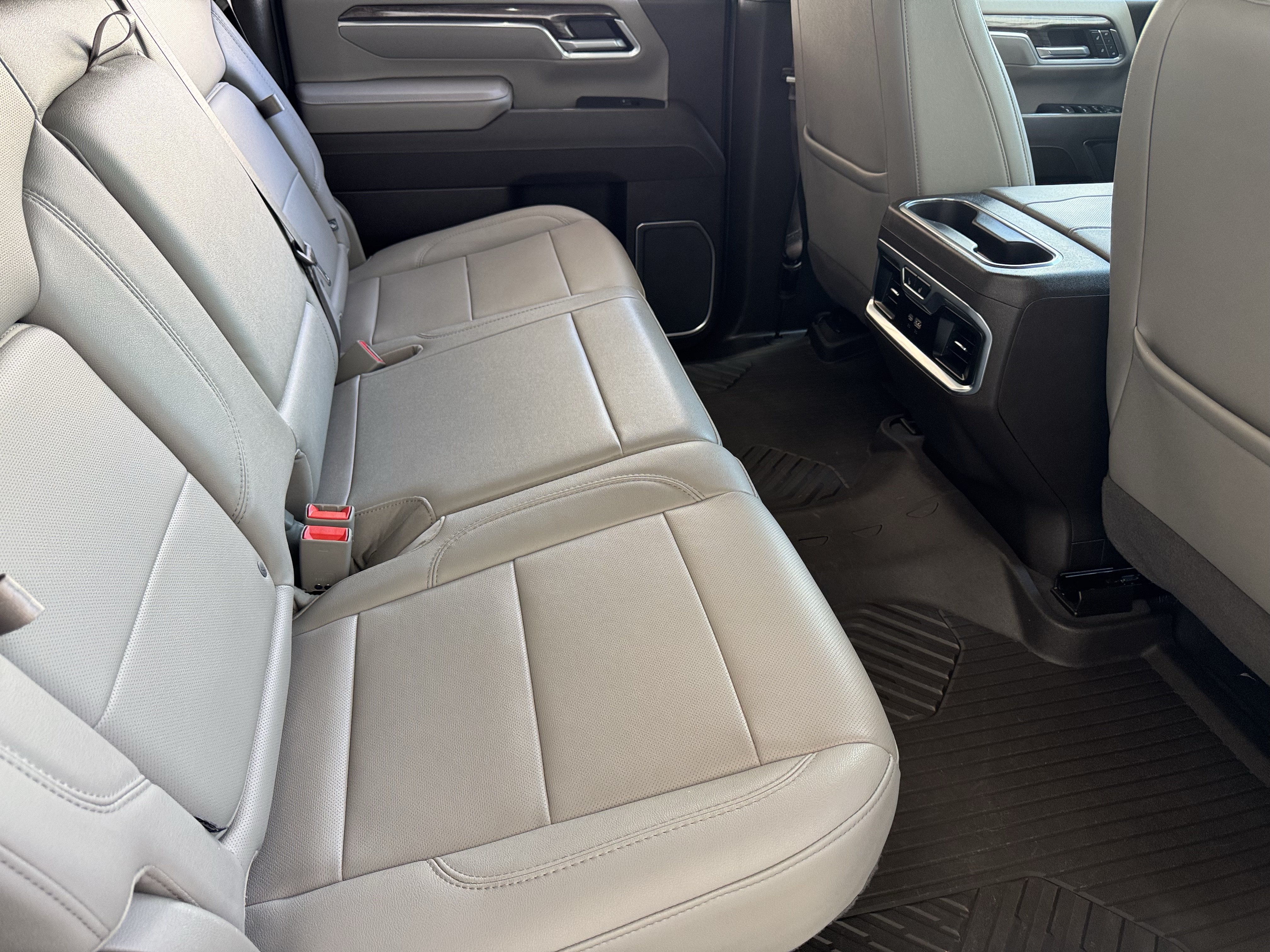 Certified 2025 Chevrolet Silverado 3500 LTZ w/ LTZ Convenience Package AWD/4WD image 21