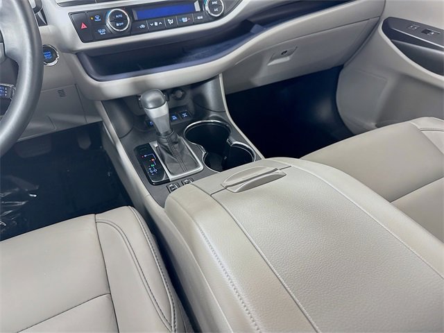 Certified 2018 Toyota Highlander XLE image 25