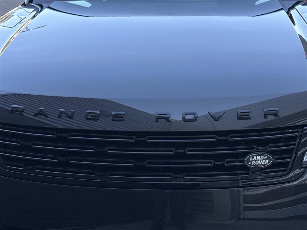 Used 2023 Land Rover Range Rover Sport SE Dynamic image 10