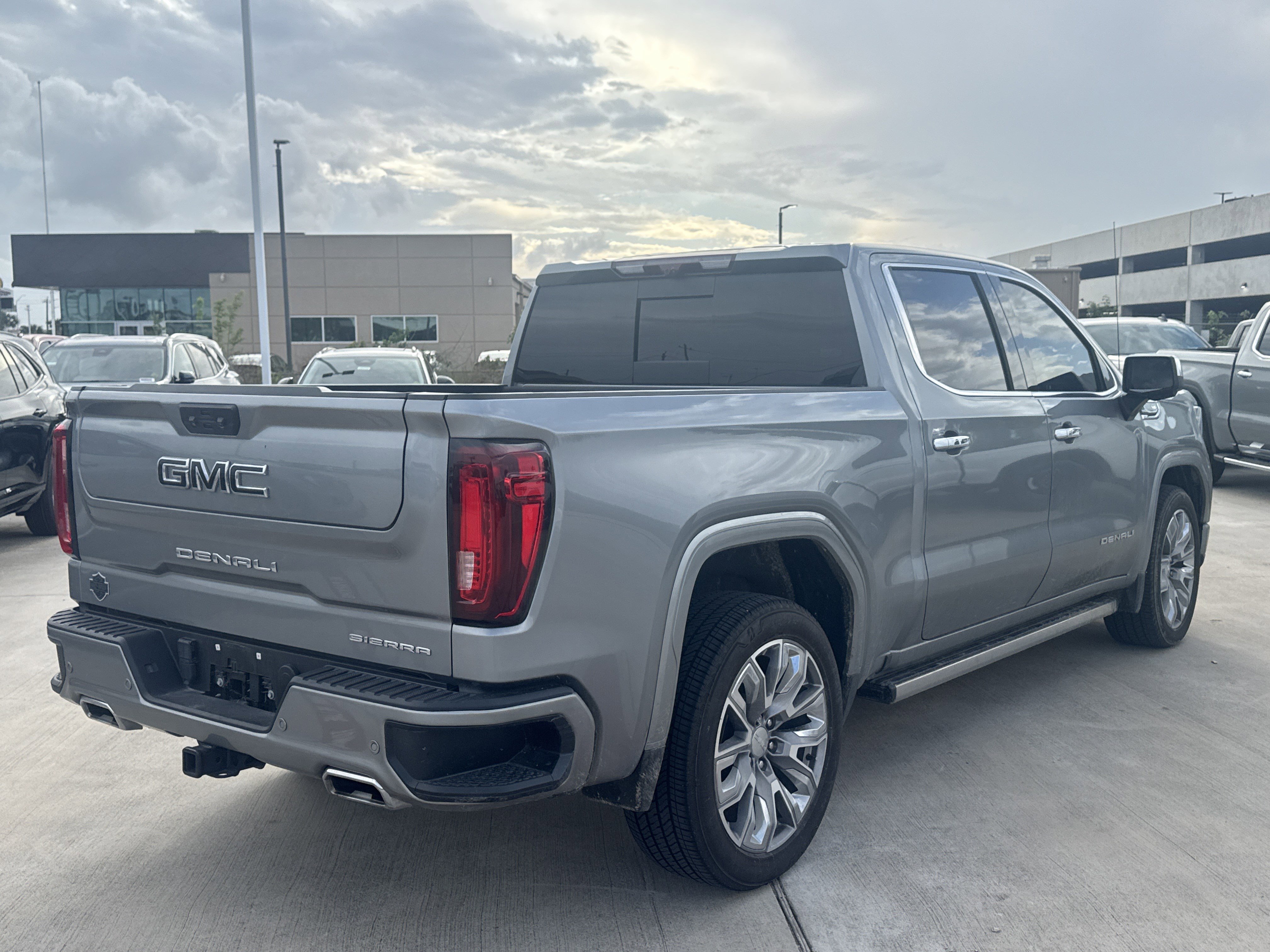 Used 2025 GMC Sierra 1500 Denali w/ Denali Reserve Package RWD image 12
