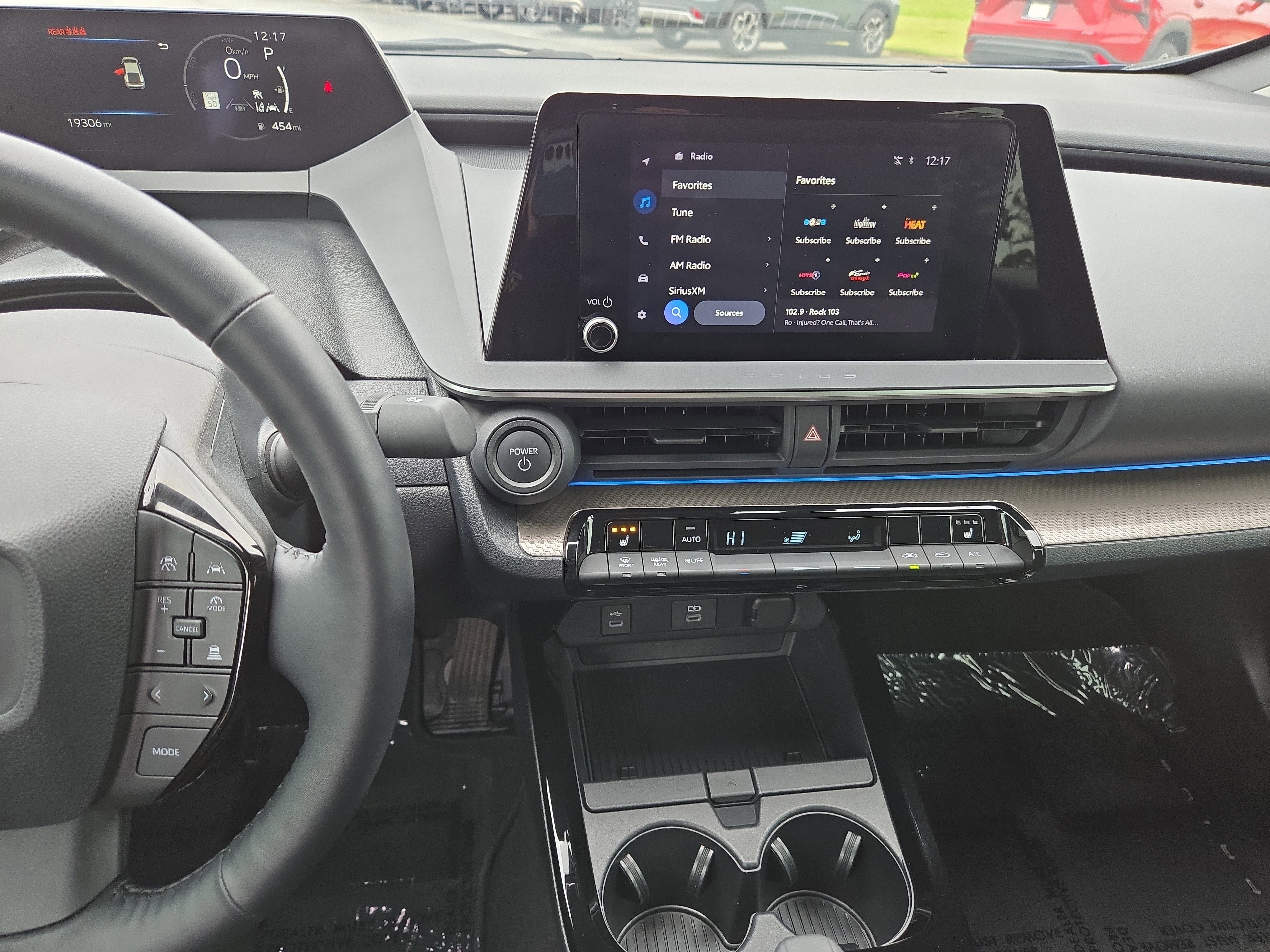 Used 2024 Toyota Prius XLE image 23