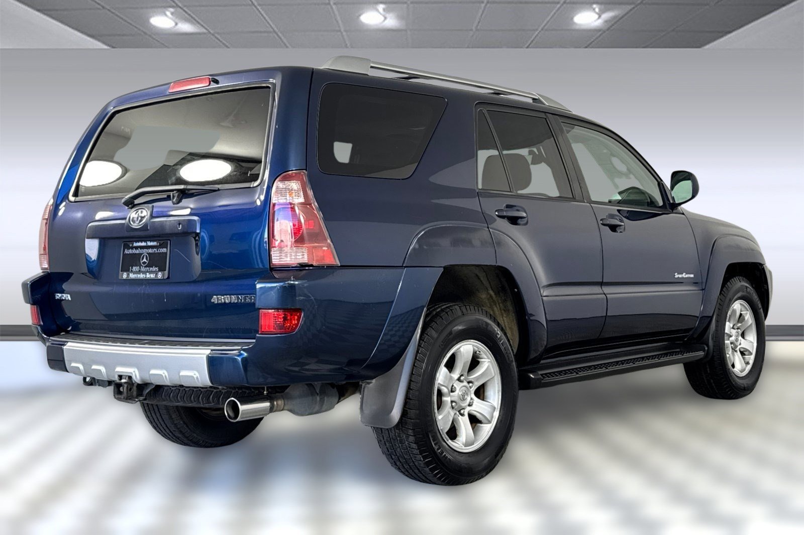 Used 2004 Toyota 4Runner SR5 image 8