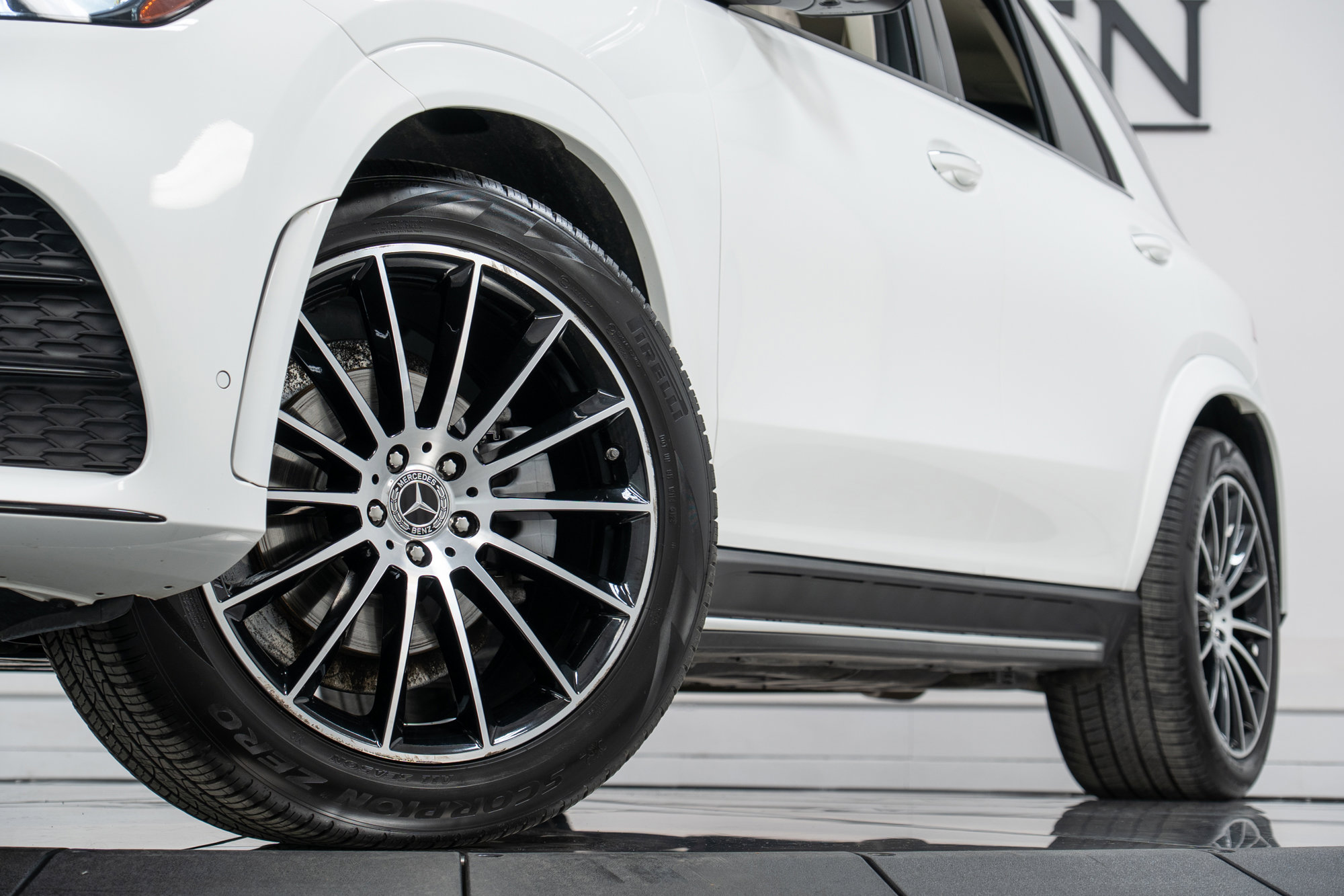 Certified 2021 Mercedes-Benz GLE 350 4MATIC image 27