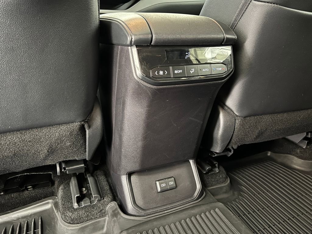 Certified 2025 Toyota Highlander XSE image 19
