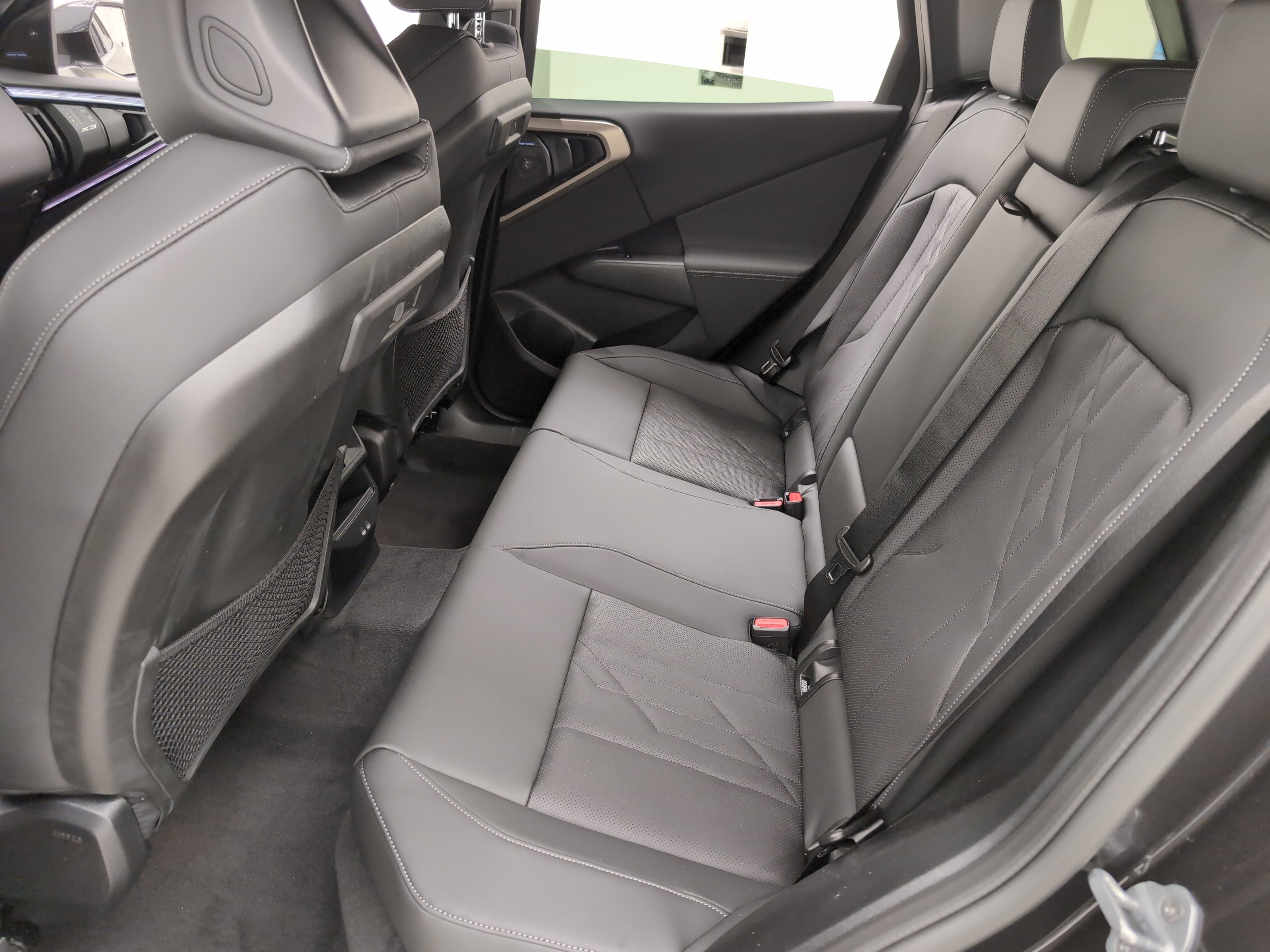 New 2025 BMW X3 xDrive30i w/ Premium Package image 22