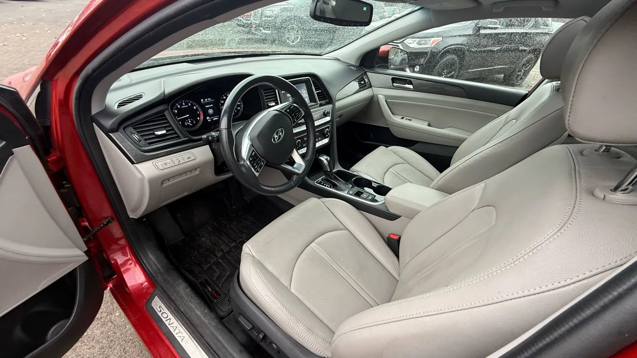 Used 2018 Hyundai Sonata Limited image 15