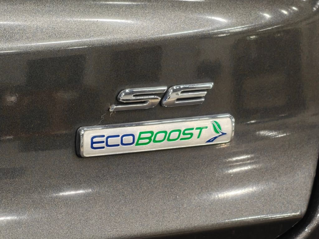 Used 2020 Ford Fusion SE image 46