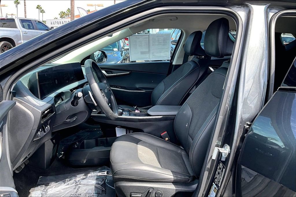 Used 2024 Kia EV6 Light RWD image 16
