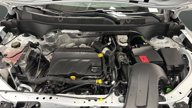 Used 2025 Chevrolet Trax LS w/ LS Convenience Package image 25