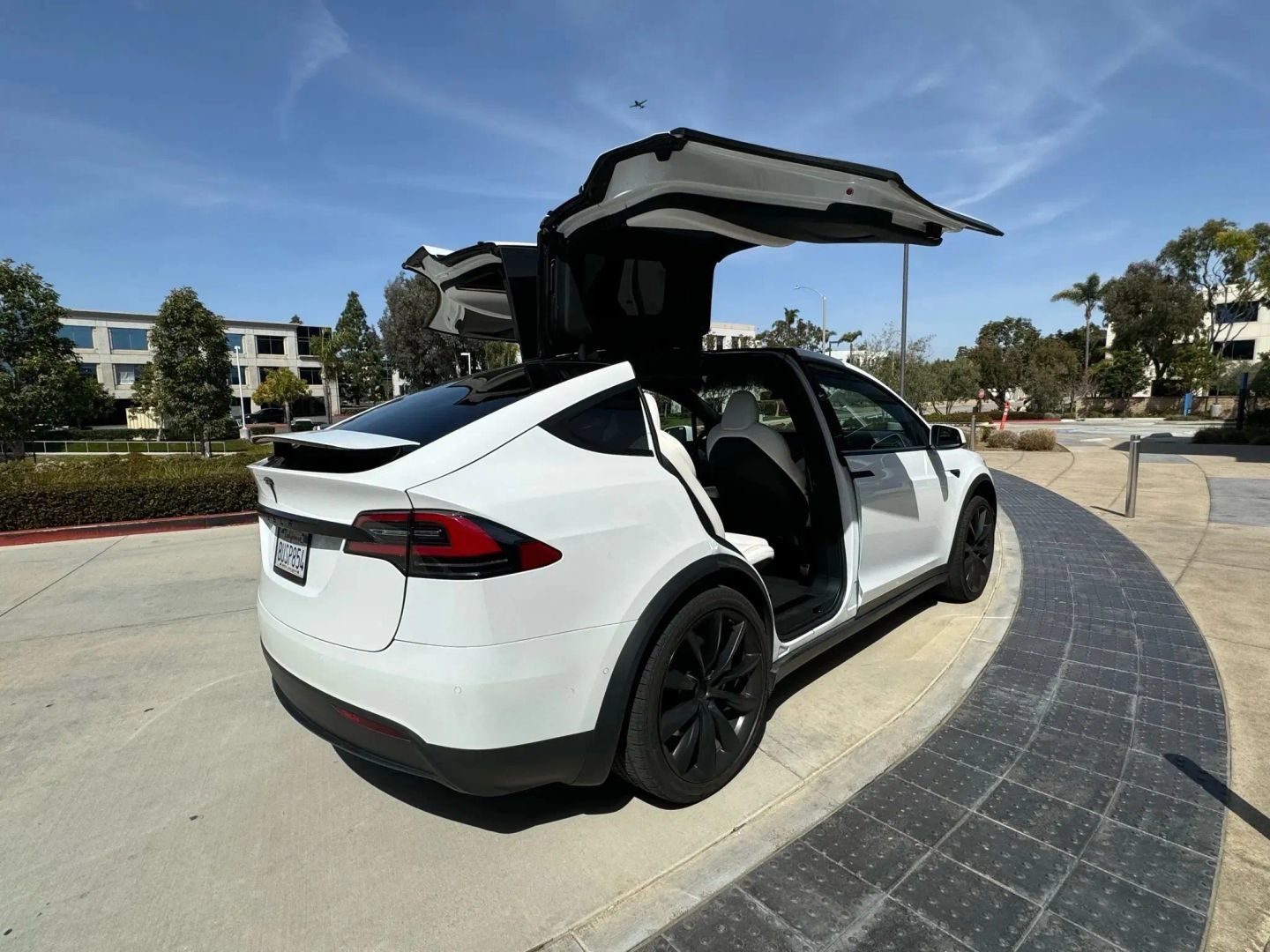 Used 2019 Tesla Model X Long Range AWD/4WD image 6