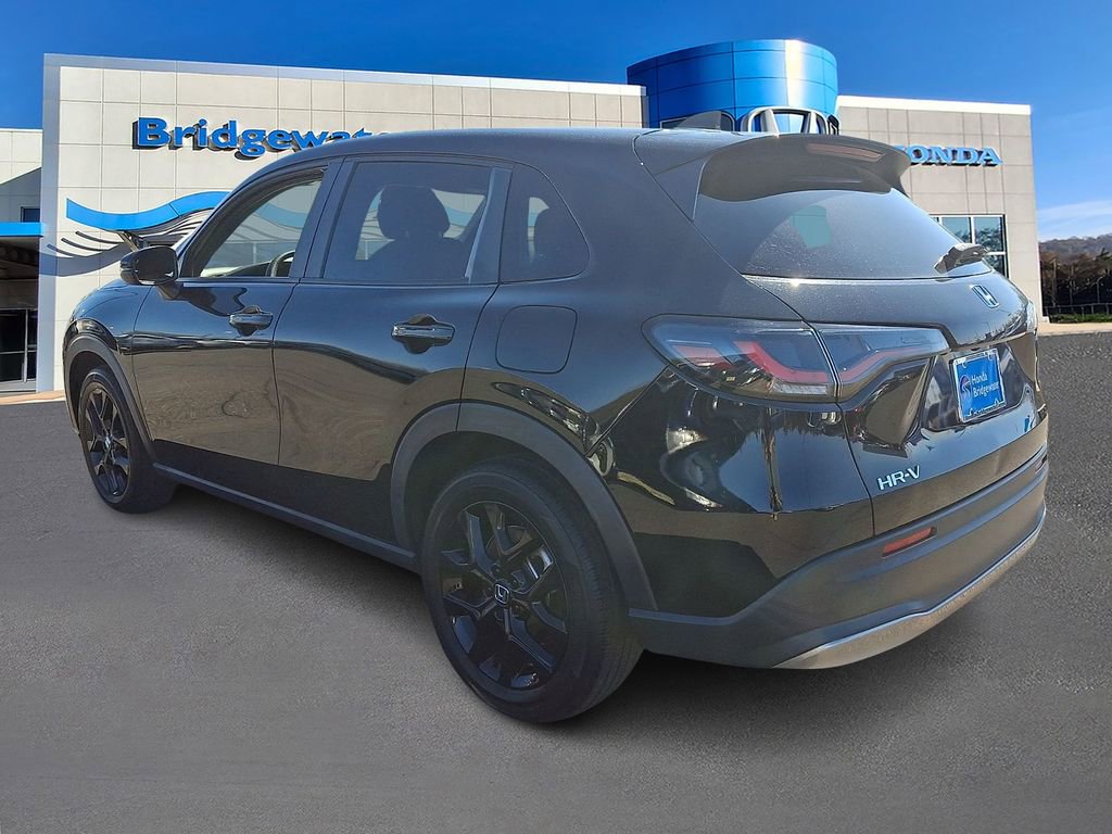 Used 2023 Honda HR-V Sport image 4