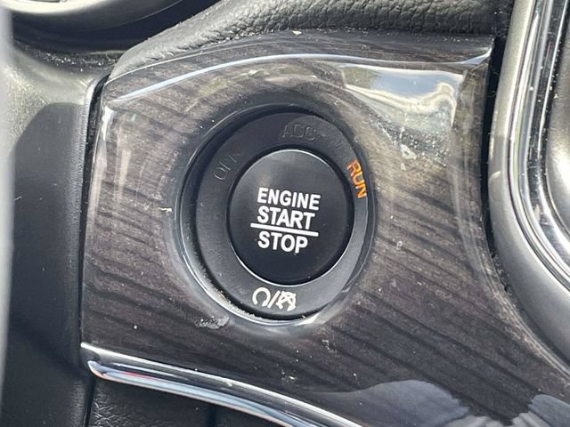 Used 2018 Jeep Grand Cherokee Overland AWD/4WD image 19