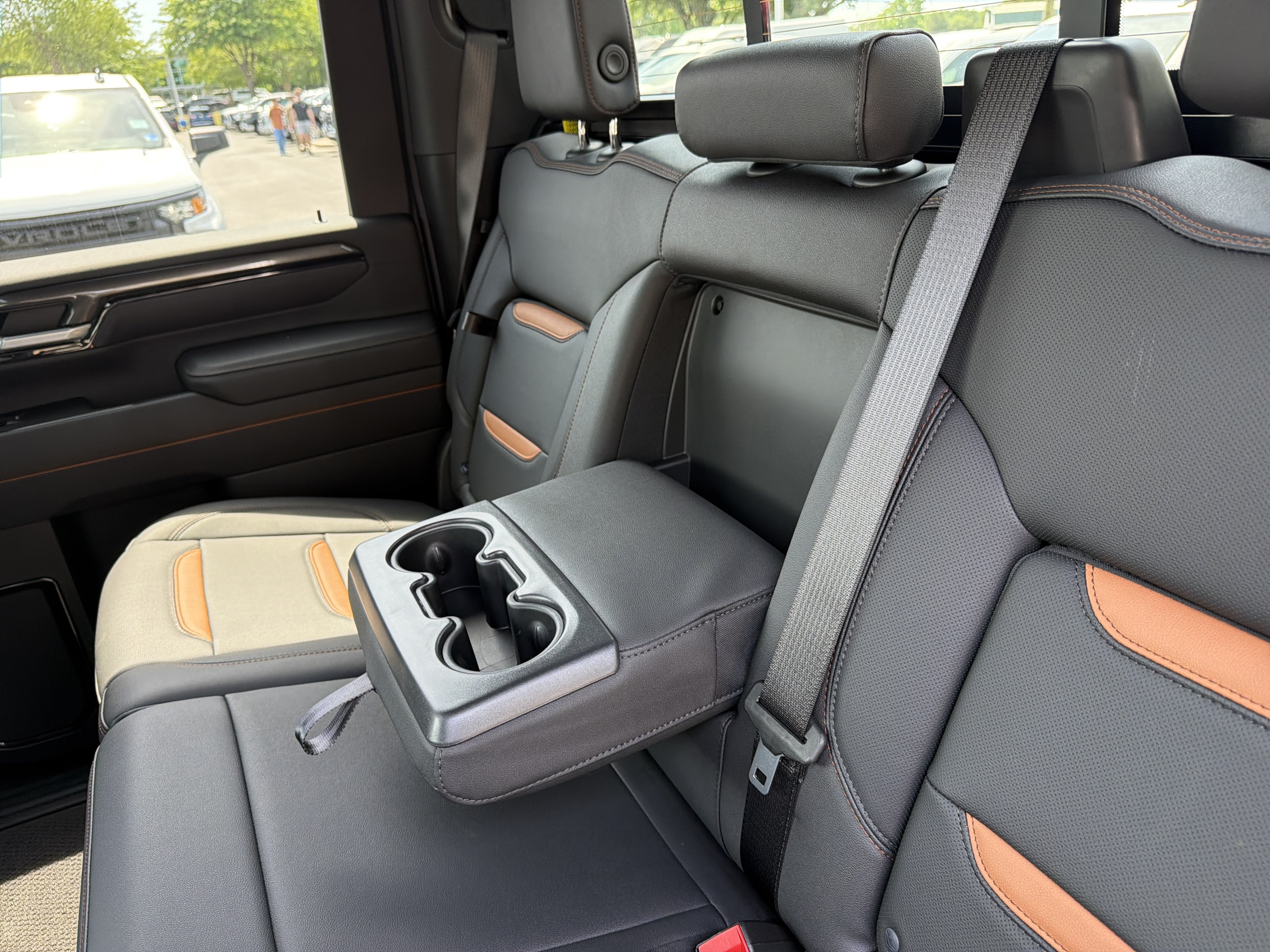 Used 2026 GMC Sierra 2500 AT4 w/ AT4 Premium Plus Package AWD/4WD image 33