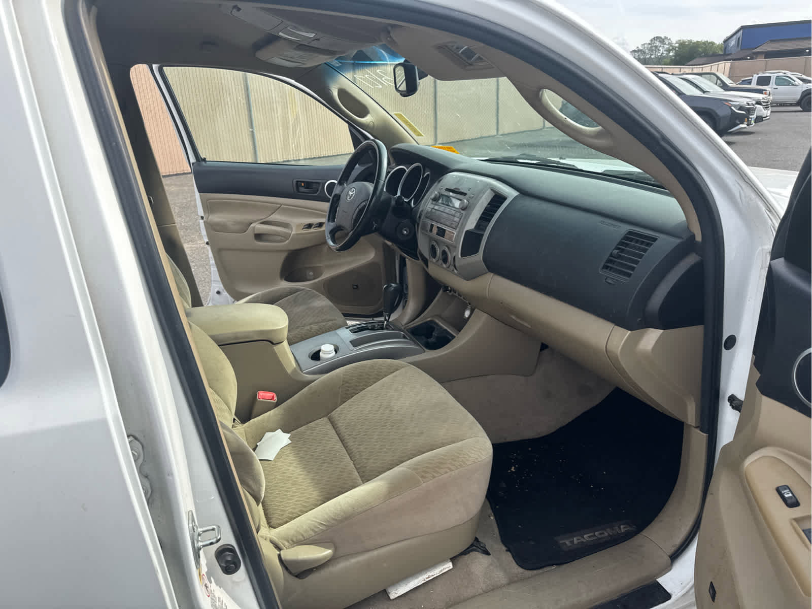 Used 2010 Toyota Tacoma 4x4 Double Cab image 10