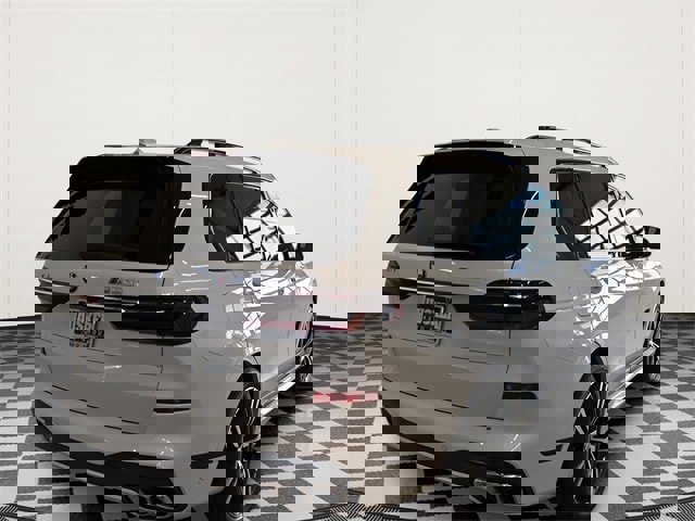 Used 2024 BMW X7 M60i w/ Executive Package image 4