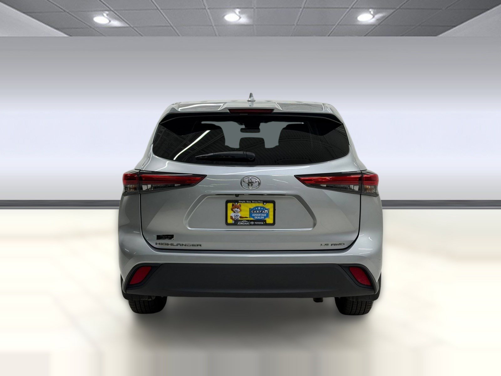 Used 2020 Toyota Highlander LE AWD/4WD image 8