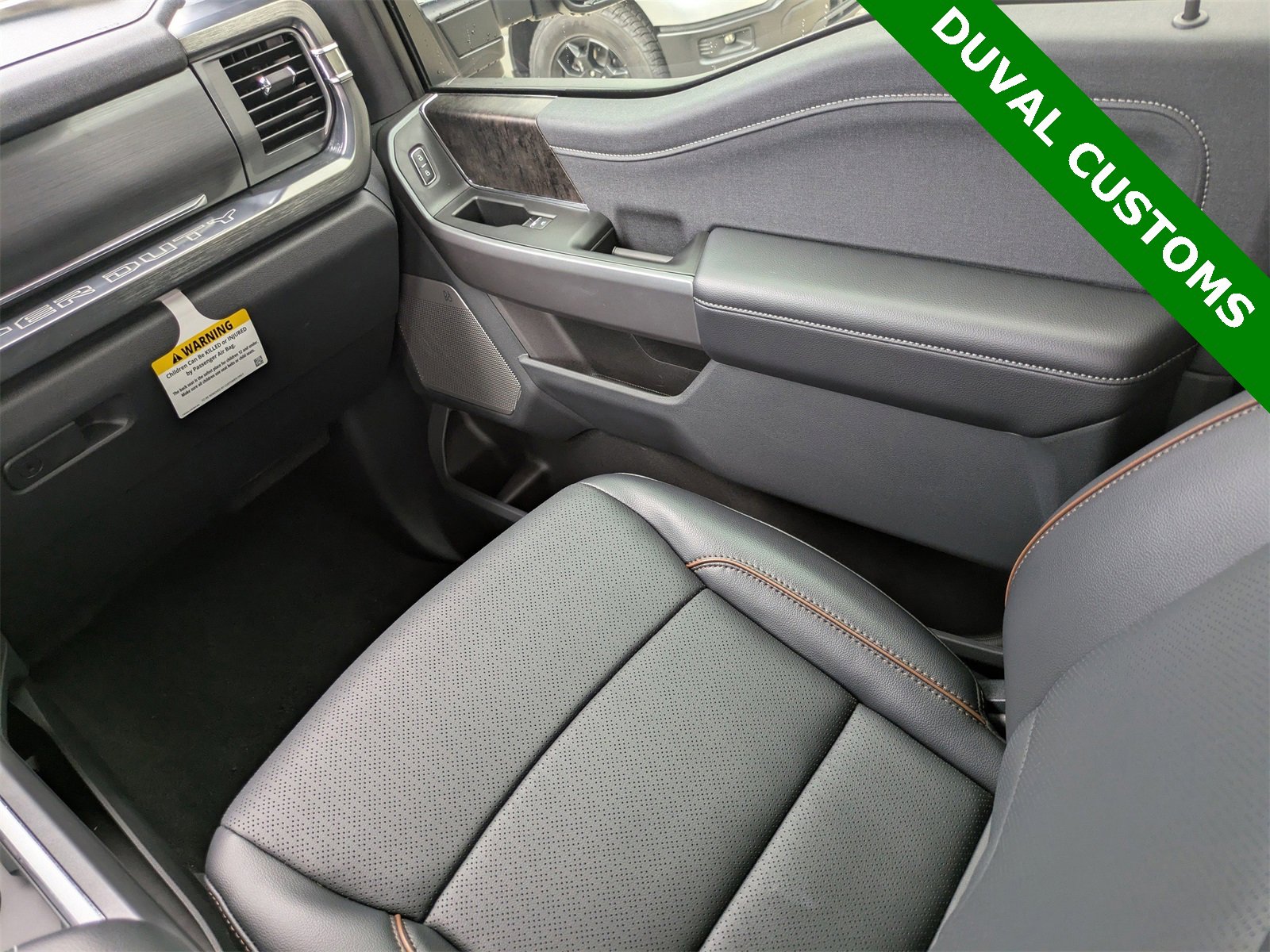 New 2025 Ford F350 Lariat w/ Lariat Ultimate Package image 16