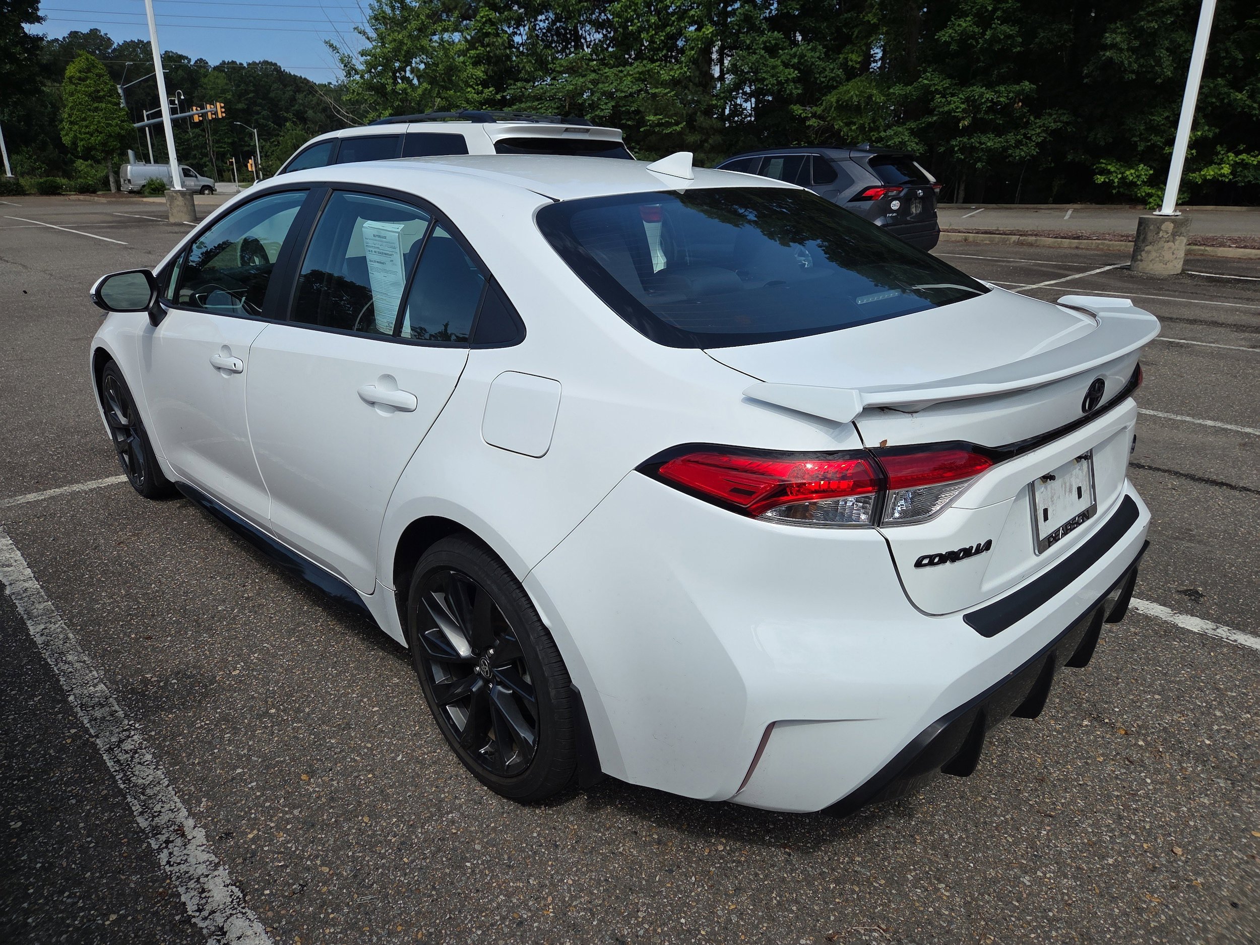 Used 2024 Toyota Corolla SE FWD image 5