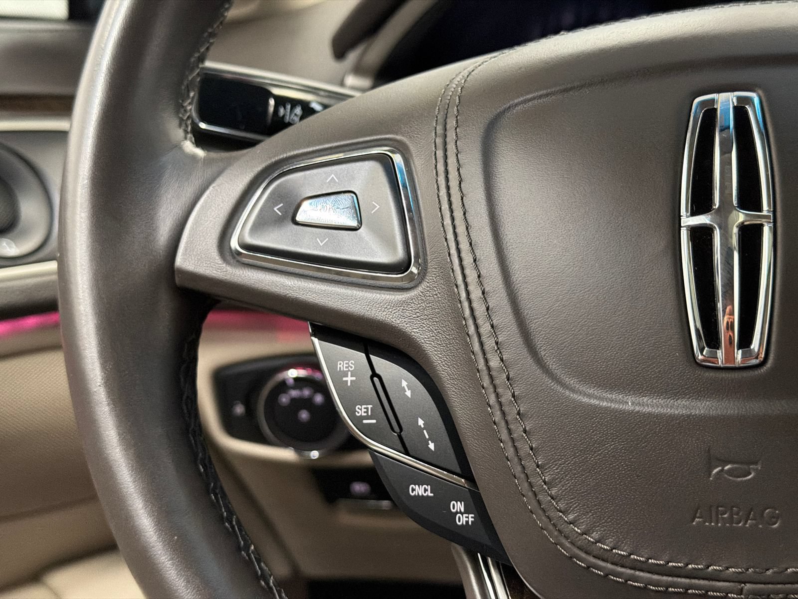 Used 2019 Lincoln MKZ Reserve AWD/4WD image 19