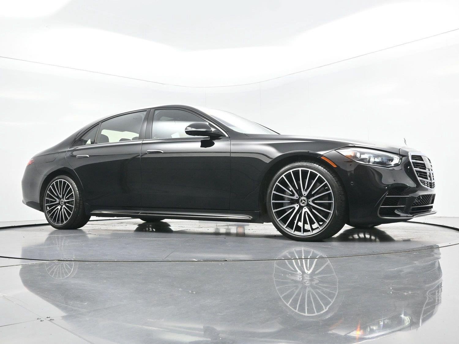 Used 2024 Mercedes-Benz S 580 4MATIC Sedan image 43