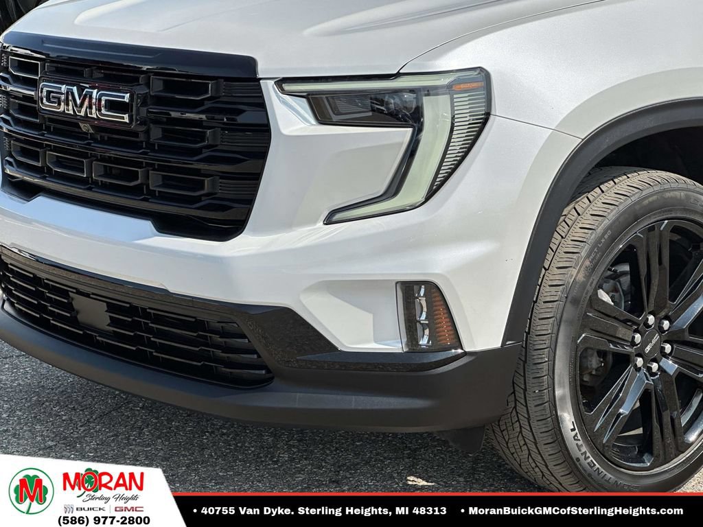 Certified 2024 GMC Acadia Elevation w/ Black Edition FWD image 7