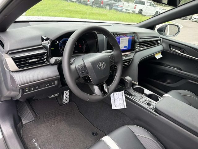 New 2026 Toyota Camry Hybrid FWD image 12